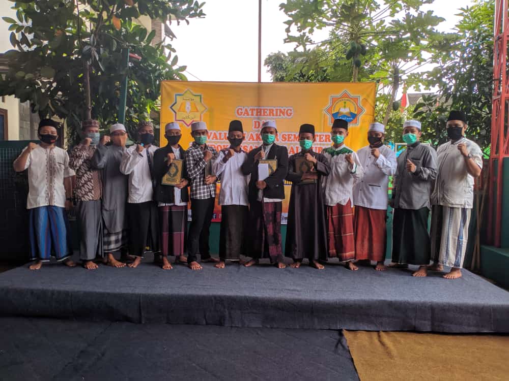 Gathering dan Evaluasi Akhir Semester PPA Ibnu Katsir 1 Gathering dan Evaluasi Akhir Semester PPA Ibnu Katsir 1