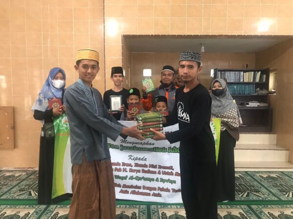 Hamka dan Ibka Peduli Sebar Quran ke Pelosok Desa