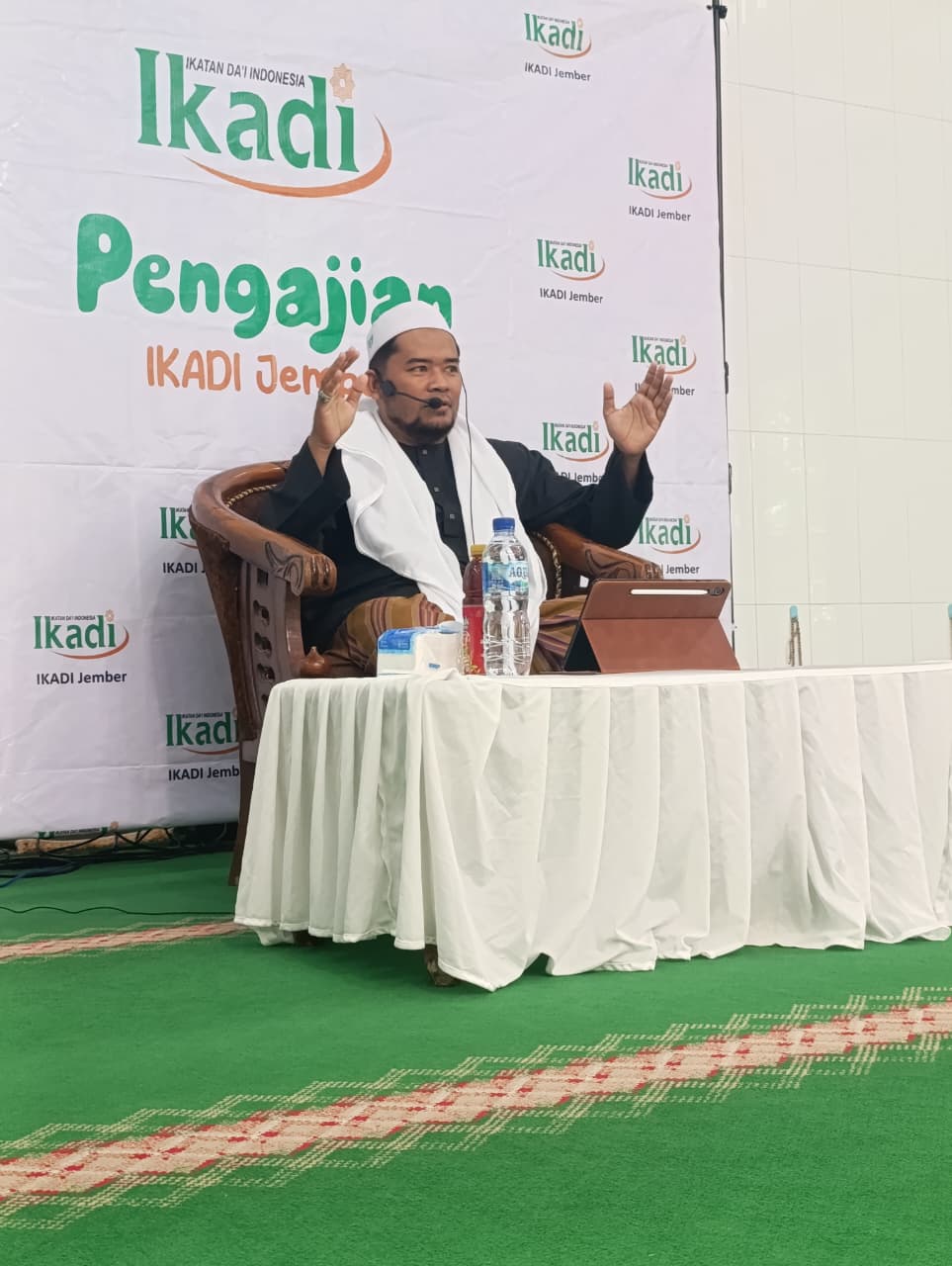 Muhasabah Tahun Baru : Menjadi Diri yang Lebih Baik | Kajian Ikadi Edisi Desember 2025