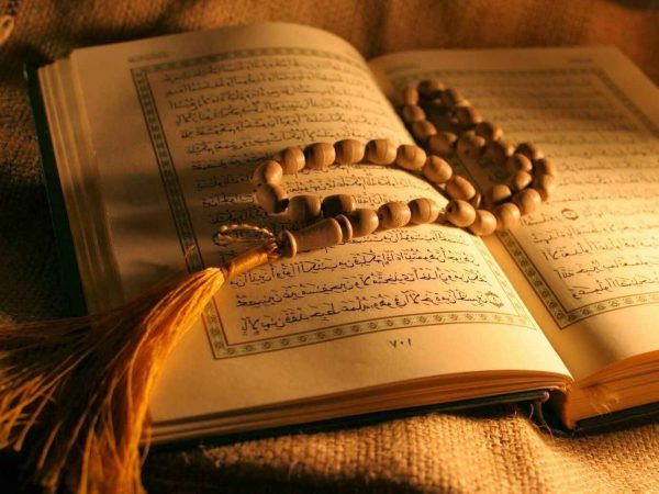 Bangkit Bersama Al-Qur’an ; Ilmu yang Membangun, Pengorbanan yang Menguatkan