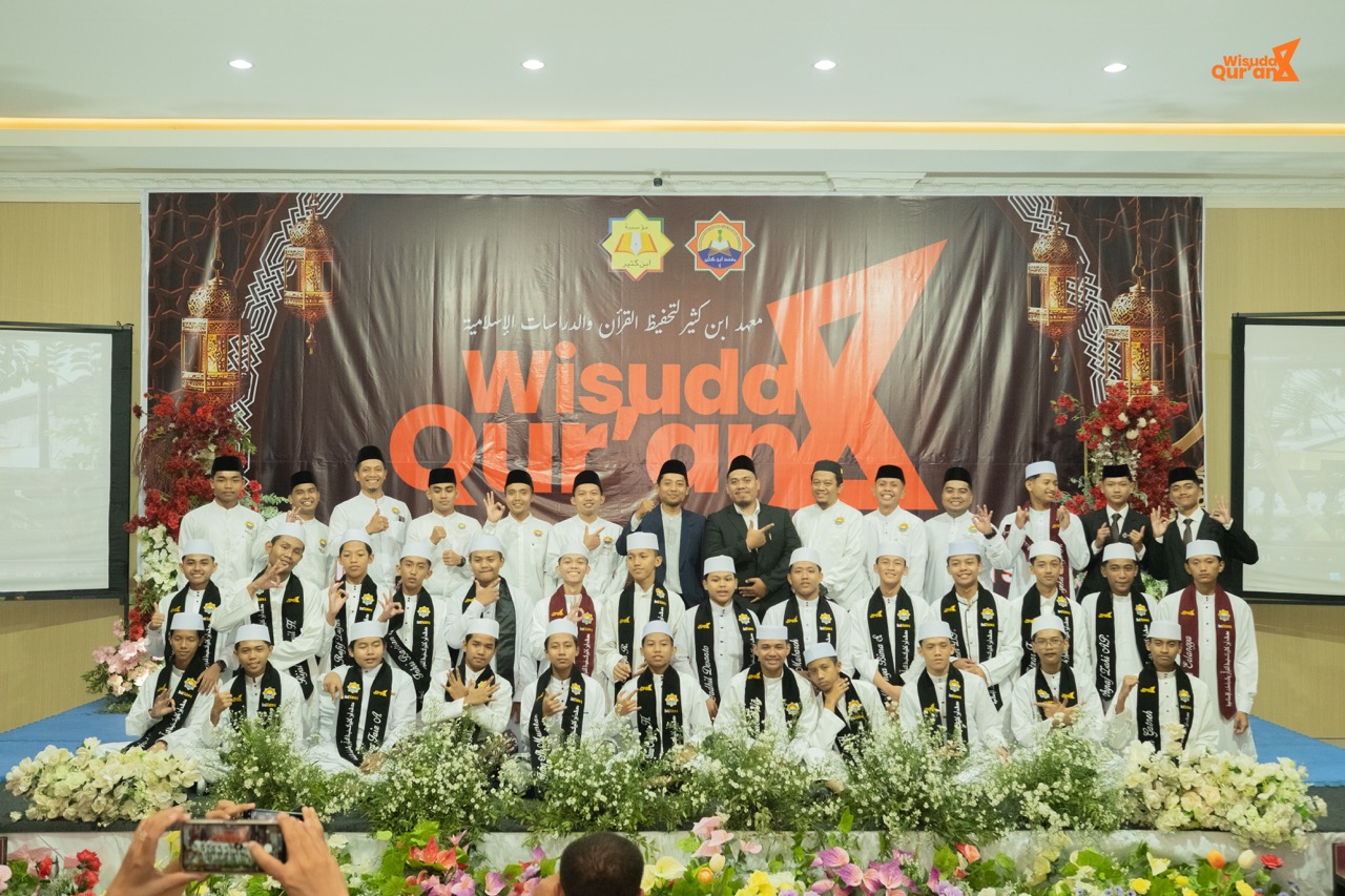 Wisuda Al-Qur'an Ibnu Katsir Mojokerto: Menyiapkan Generasi Hijrah Menuju Indonesia Emas 2045